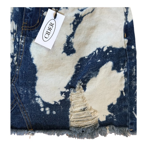 NWT Cider mini jean pleated skirt distressed adorable New size L 30”W x 15 1/2” - Picture 2 of 6
